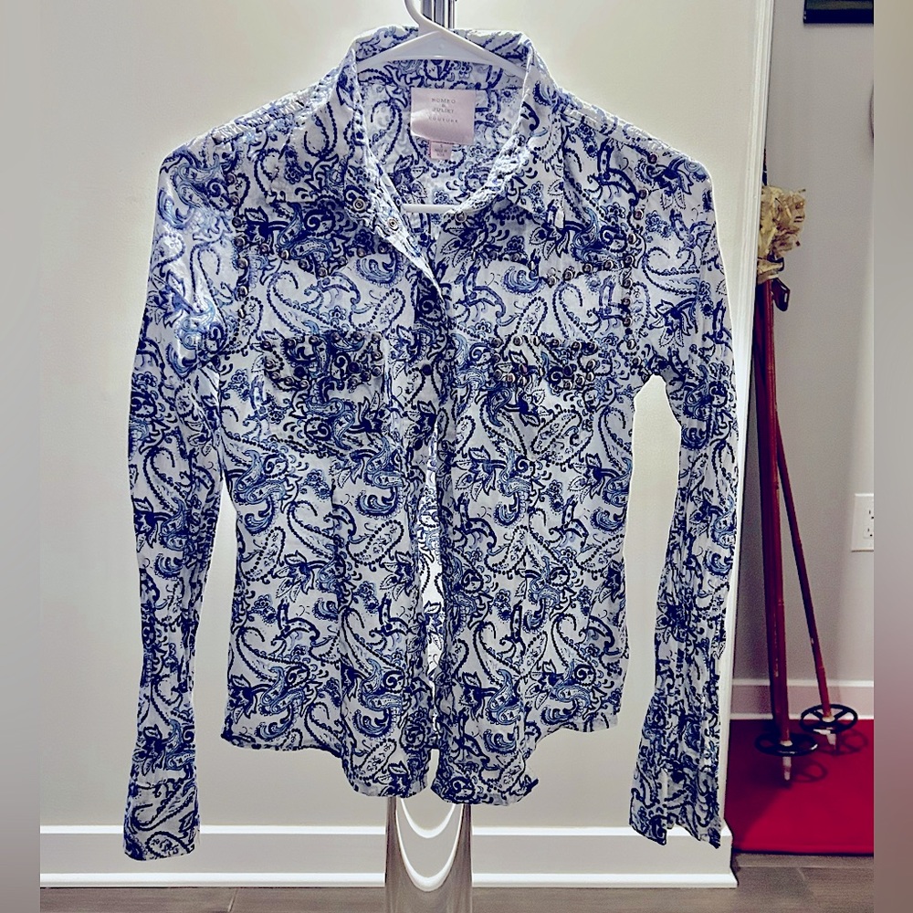 Romeo and Juliette Couture blouse, size small